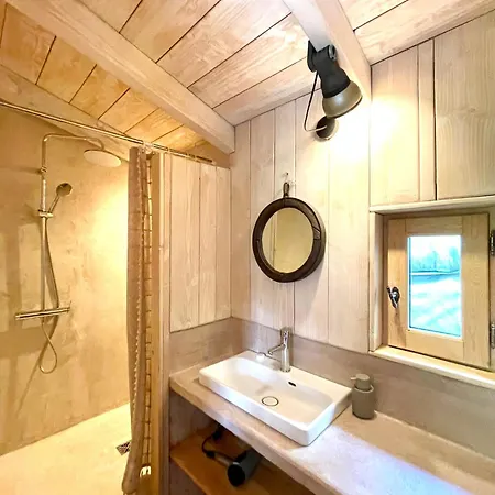 Ecogite Lalalandes Aveyron 빌라 Saint-Parthem