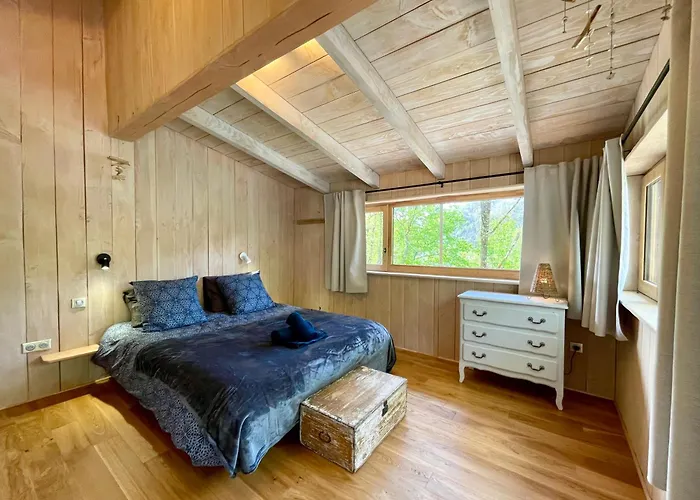 فيلة Ecogite Lalalandes Aveyron *